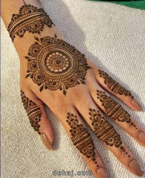 Easy Mehndi Design Flower