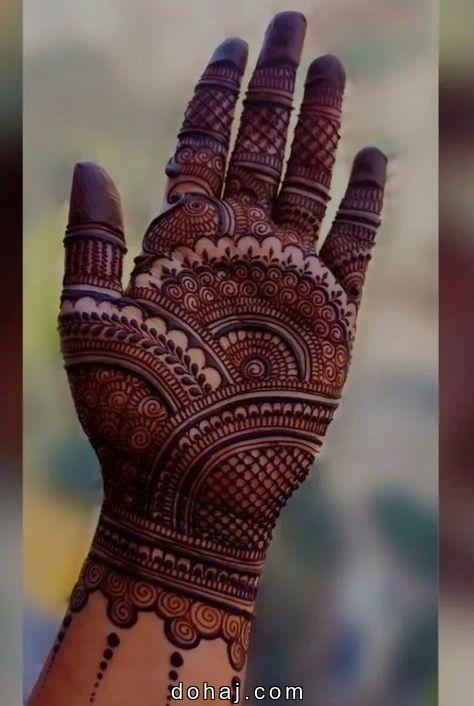 Easy Modern Back Hand Mehndi Design