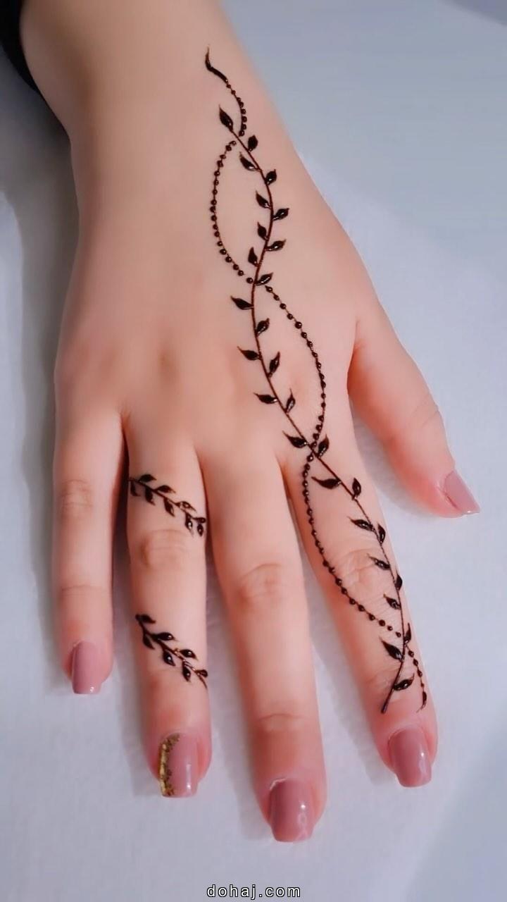 Easy Royal Finger Mehndi Design