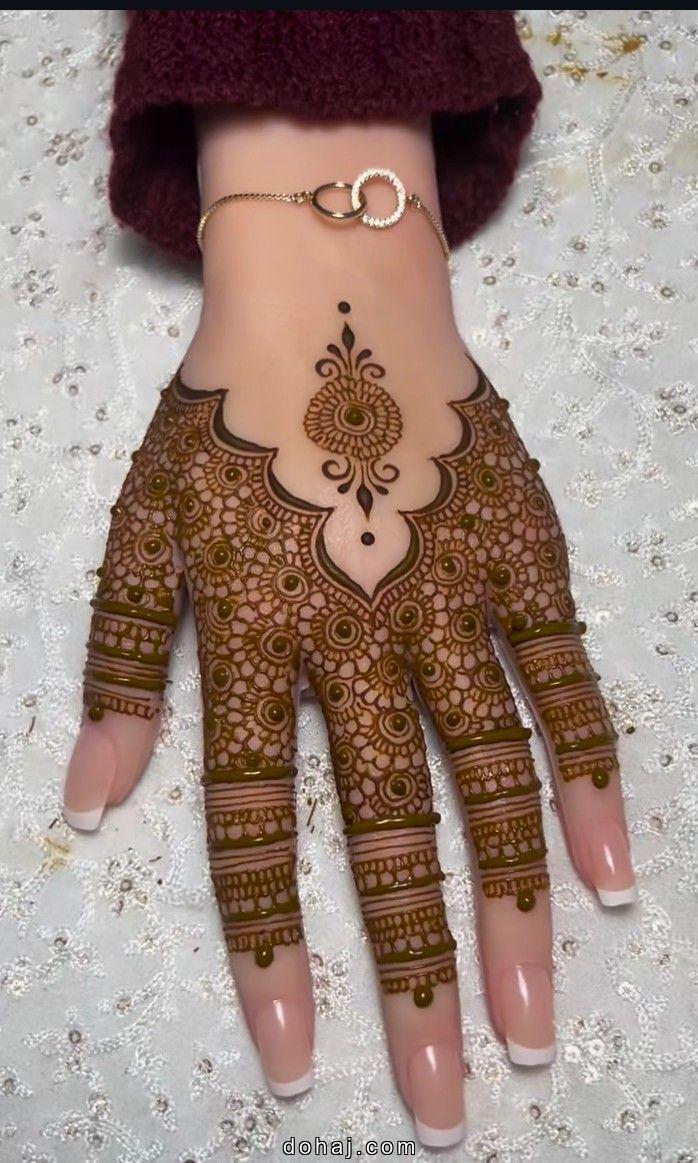 Easy Simple Mehndi Design Front Hand