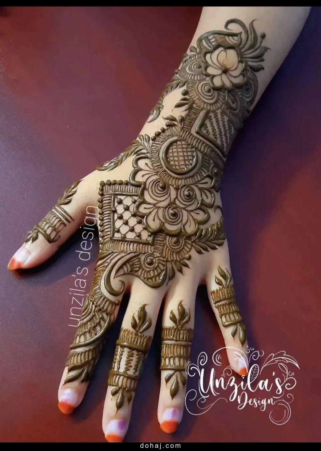 Flower Palm Mehndi Design