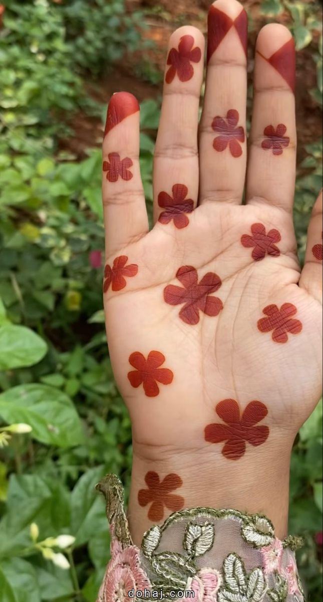 Flower Stylish Back Hand Mehndi Design Arabic