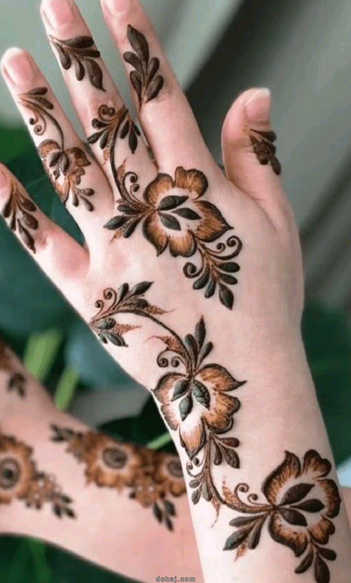 Front Hand Mehndi Design Easy
