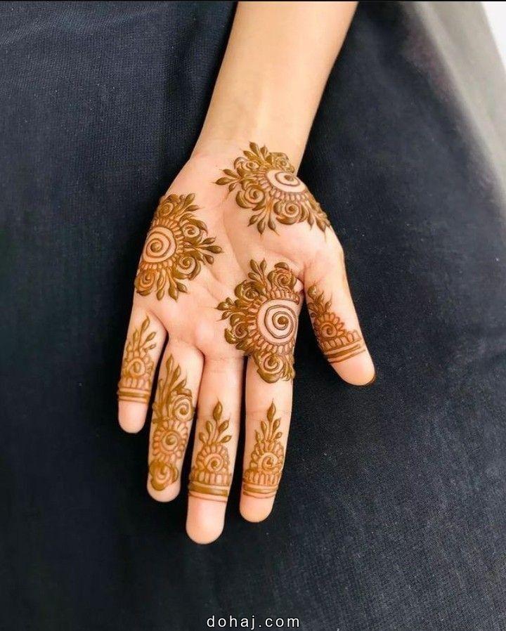 Front Hand Simple Mehndi Design For Beginners