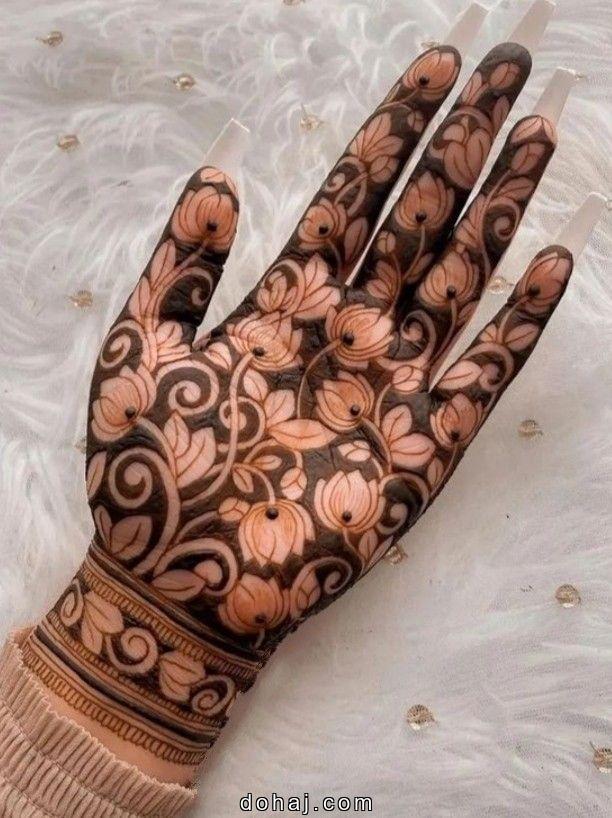 Front Hand Simple Mehndi Design Peacock