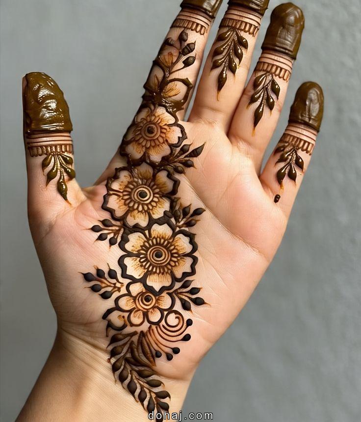 Hand Mehndi Design Simple