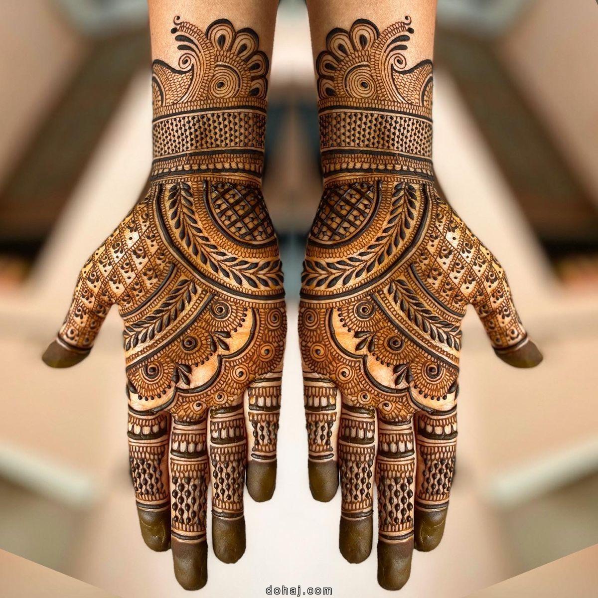 Heavy Palm Mehndi Design