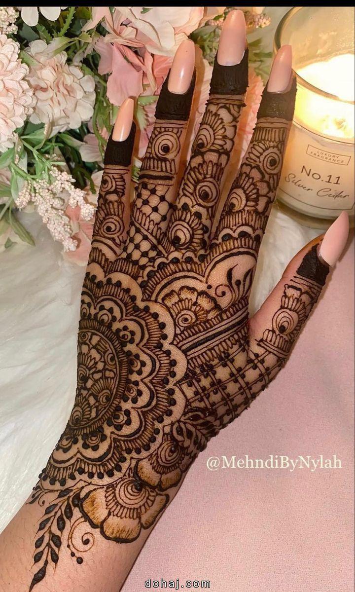 Henna Simple Mehndi Design Front Hand