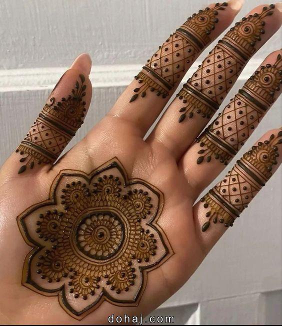 Mehndi Design On Palm Simple