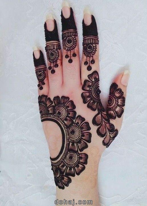 Mehndi Design Simple Circle Back Hand
