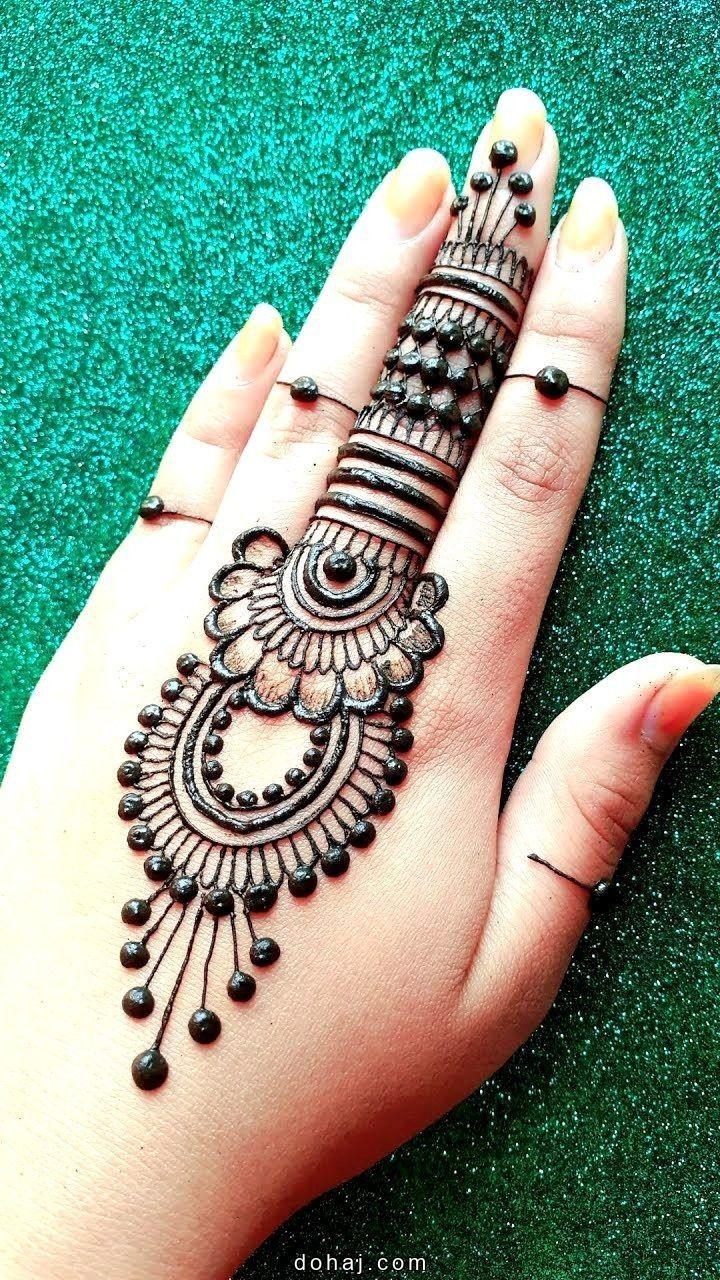 Mehndi Design Simple In Circle