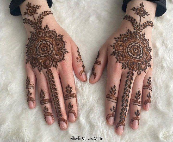 Mehndi Hand Design