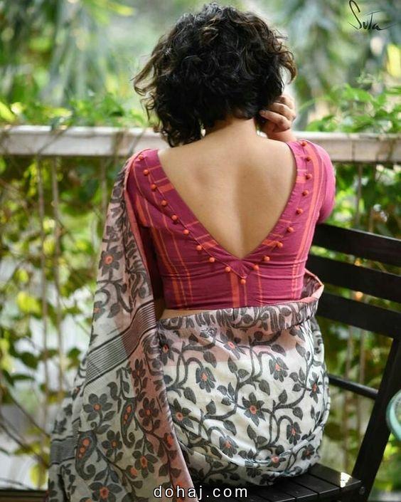 Nauvari Saree Blouse Back Neck Designs