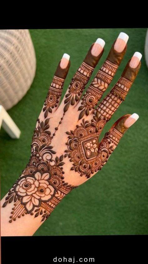 Palm Design Mehndi Simple