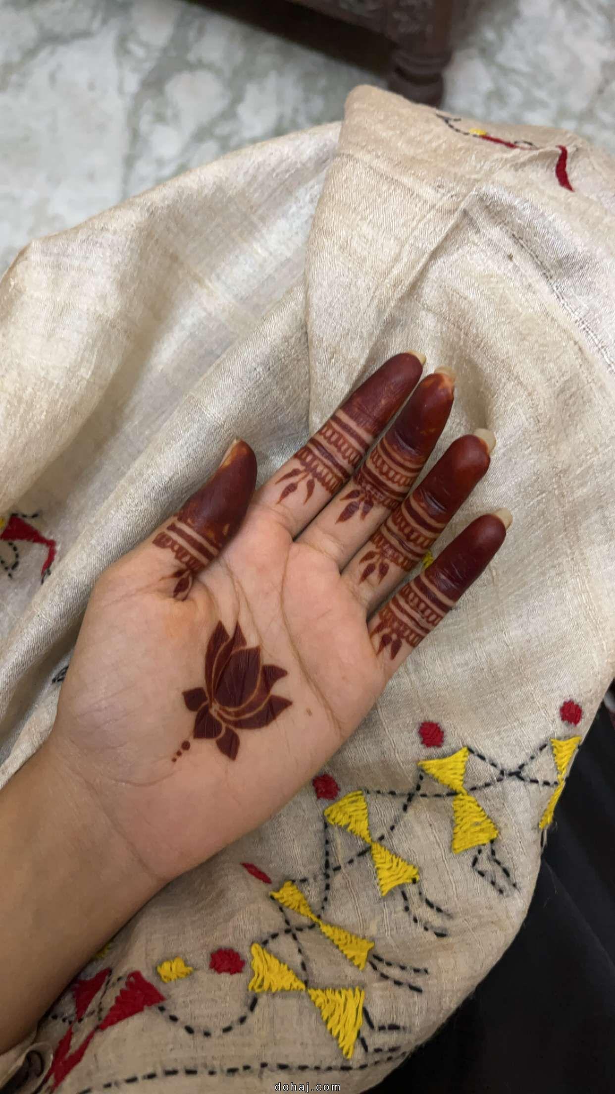 Royal Front Hand Mehndi Design Simple And Beautiful