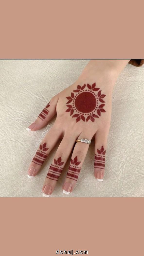 Simple Design Mehndi Front Hand