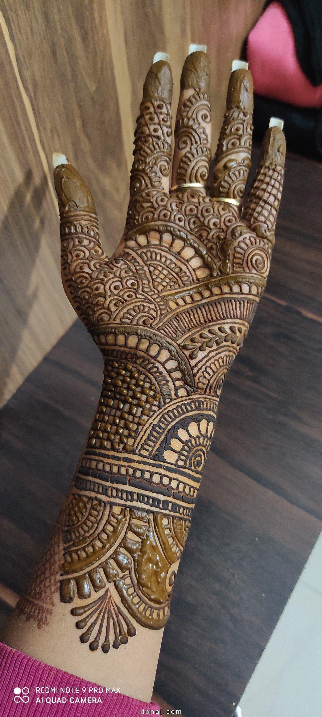 Simple Dubai Mehndi Design Front Hand
