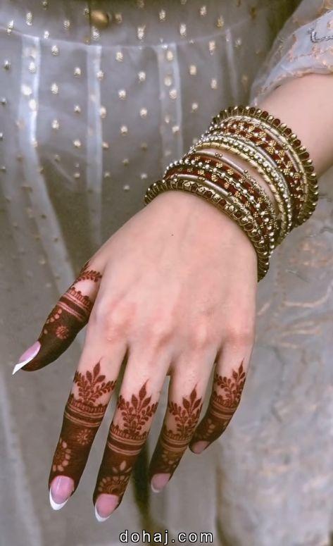 Simple Easy Simple Circle Mehndi Design For Back Hand
