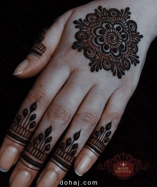Simple Mehndi Design Photo Circle