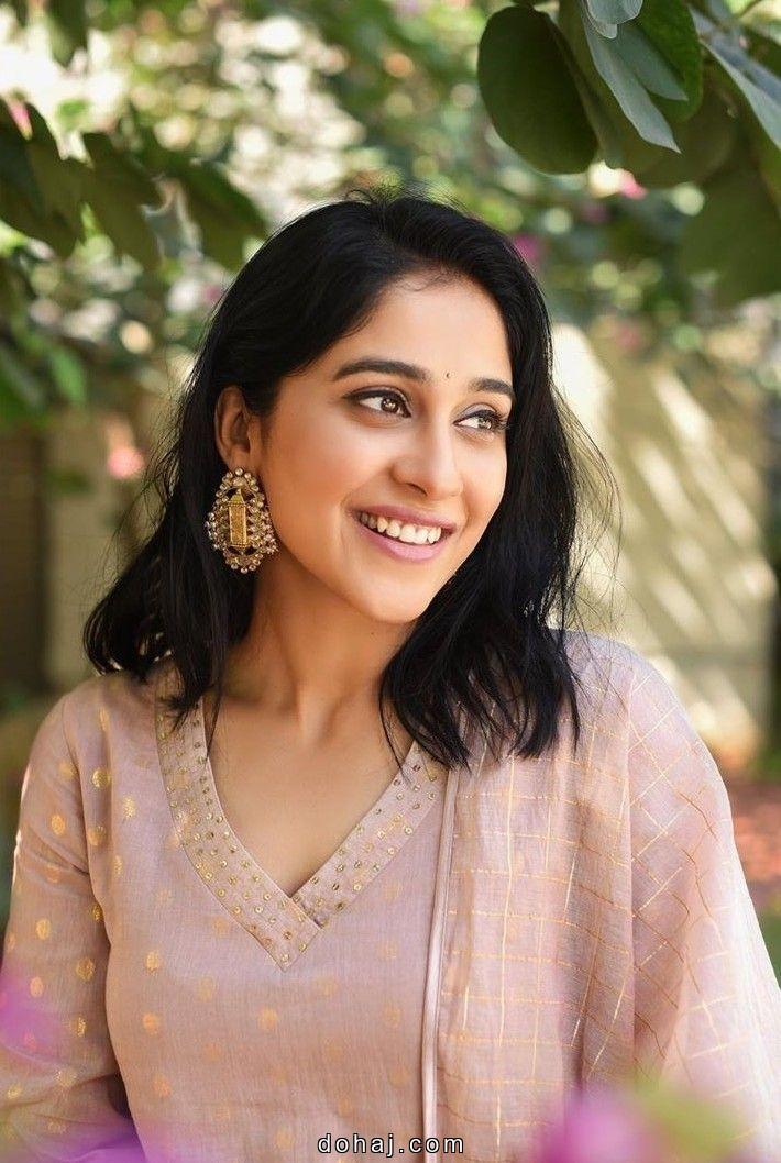 Simple Neck Designs For Blouse