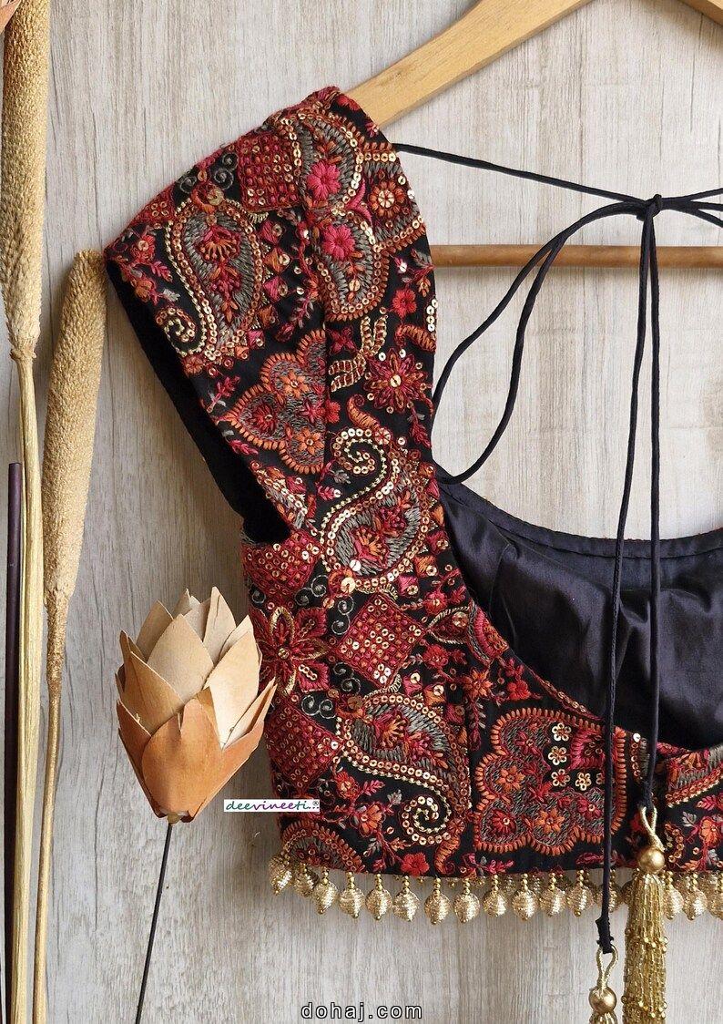 Sleeveless Blouse Designs For Lehenga