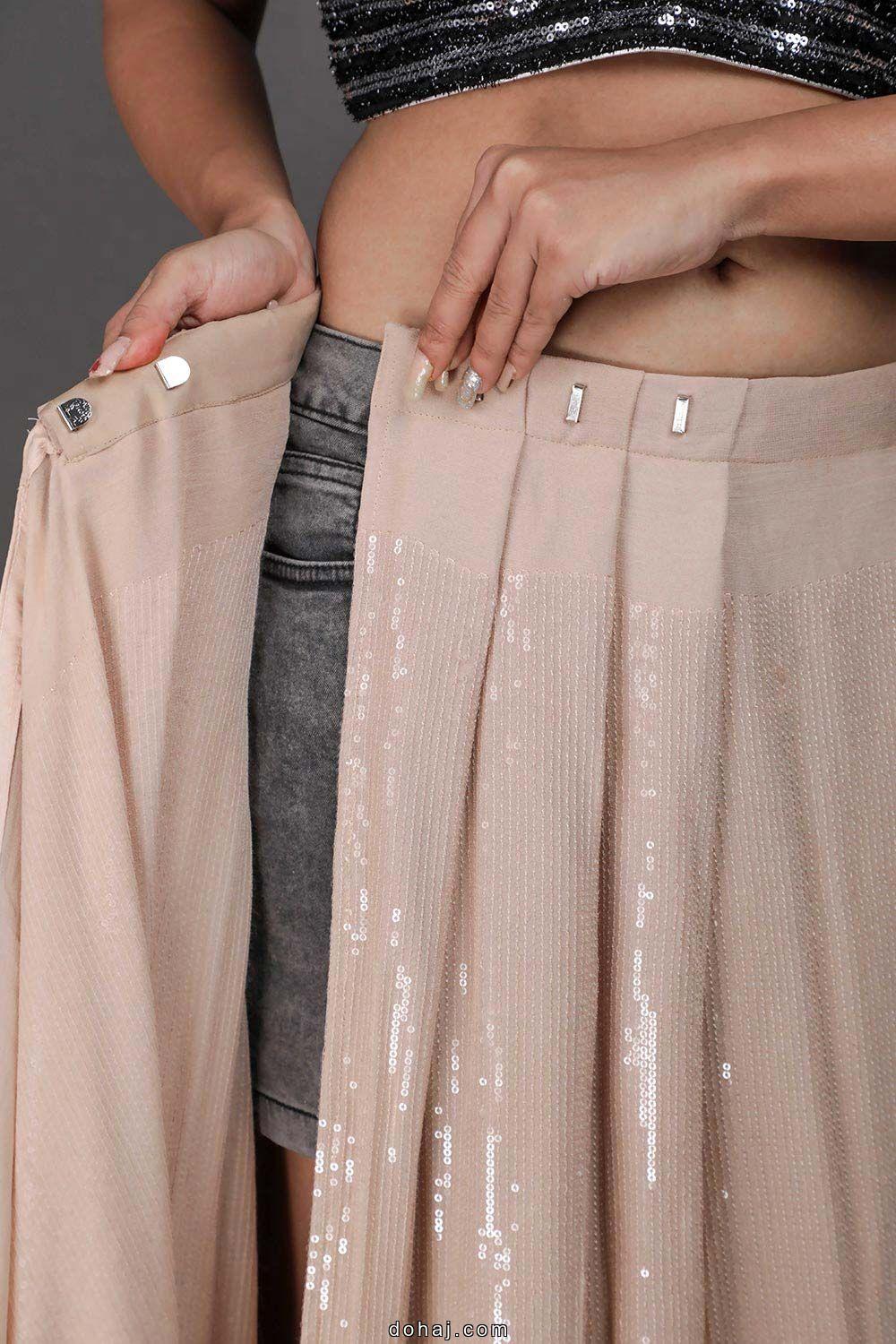 Sleeveless Blouse Designs For Women