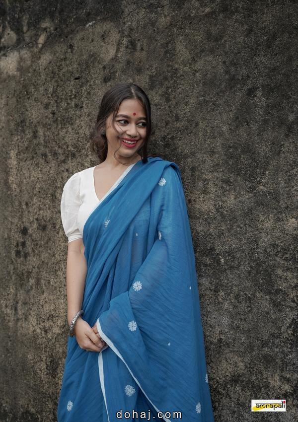 Sleeveless Blouse With Saree