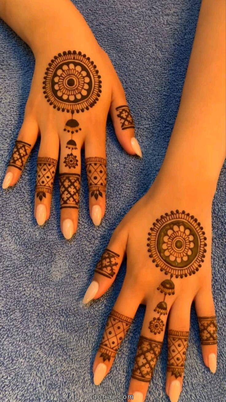 Small Small Palm Mehndi Design