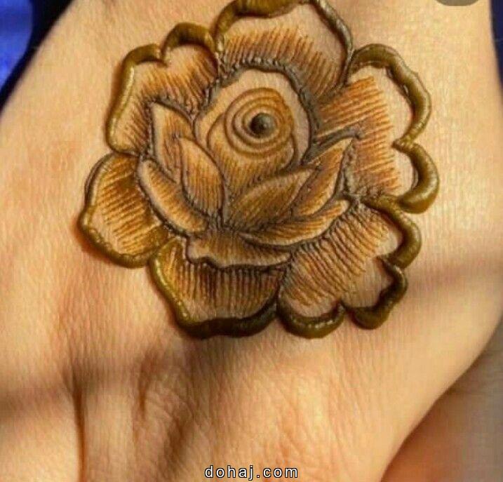 Stylish Back Hand Mehndi Design