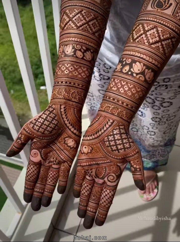 Stylish Dulhan Back Full Hand Bridal Mehndi Design
