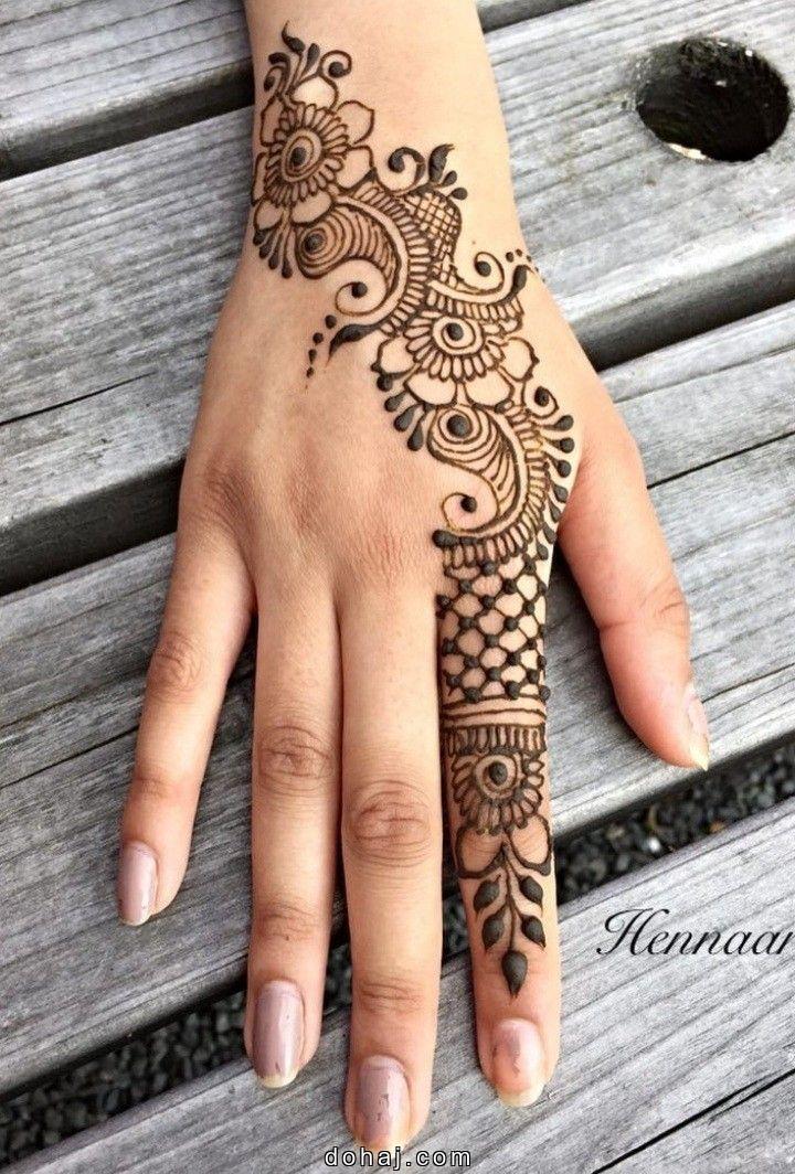 Stylish Easy Front Hand Simple Mehndi Design.