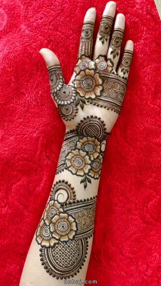 Stylish Flower Stylish Back Hand Mehndi Design