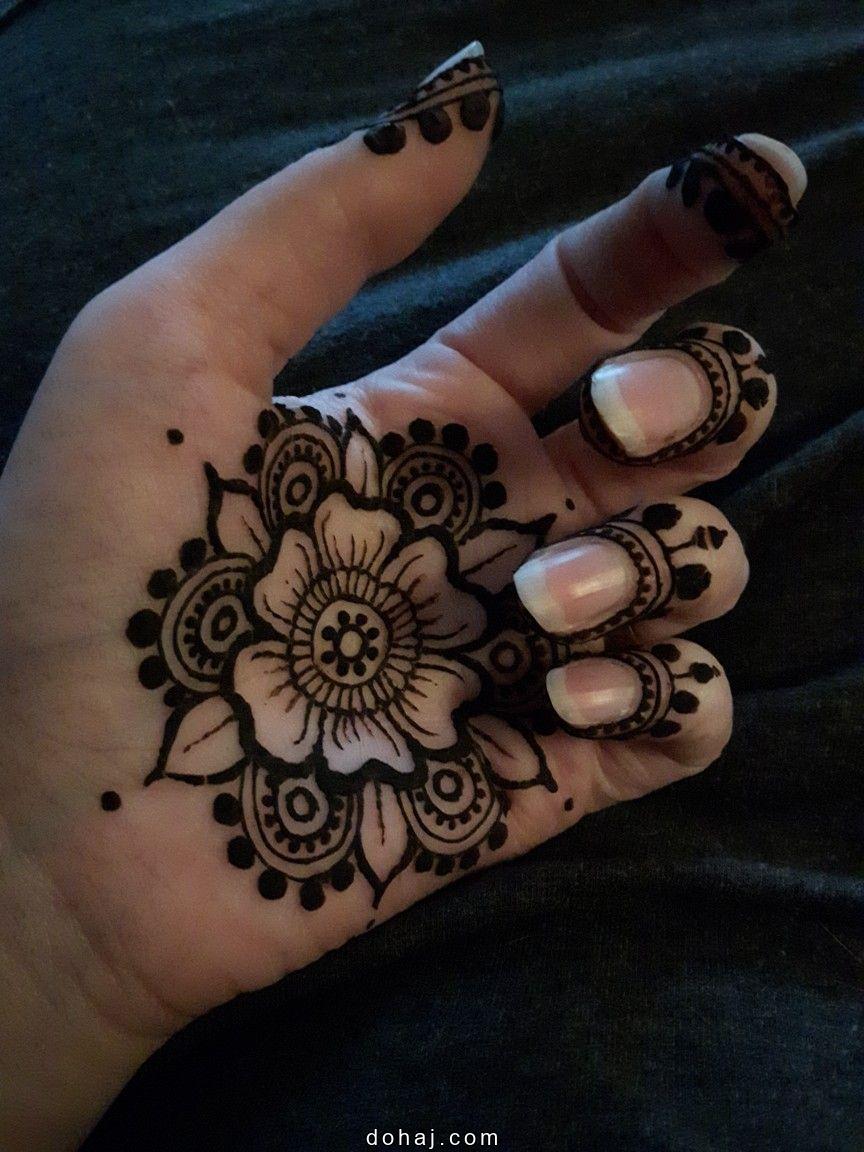 Stylish Front Hand Mehndi Design Simple And Beautiful