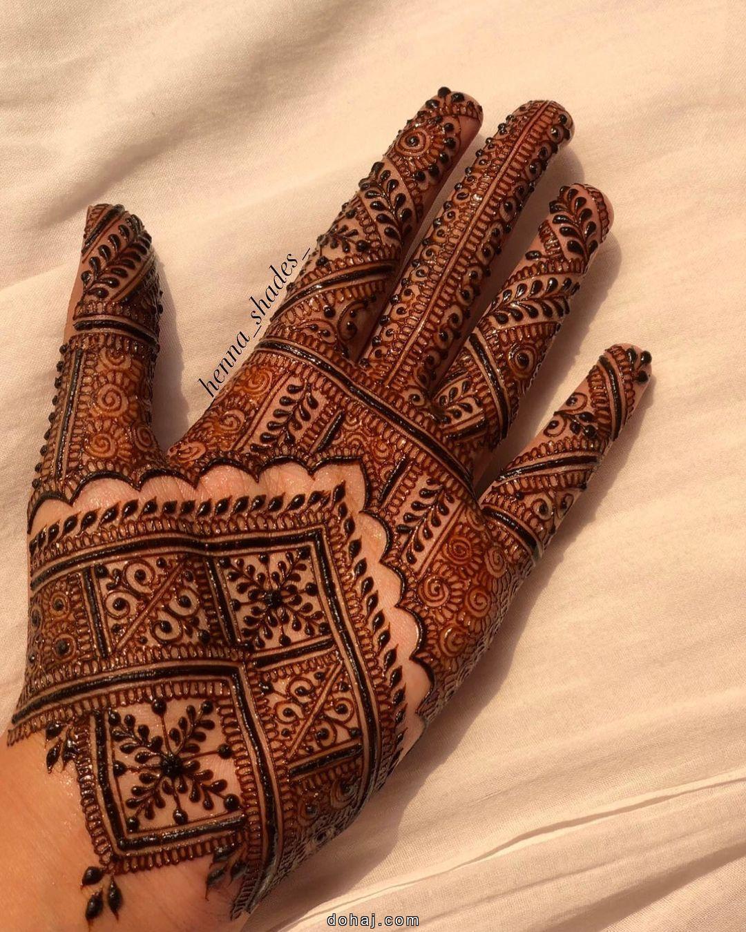 Stylish Mehndi Henna Back Hand Mehndi Design