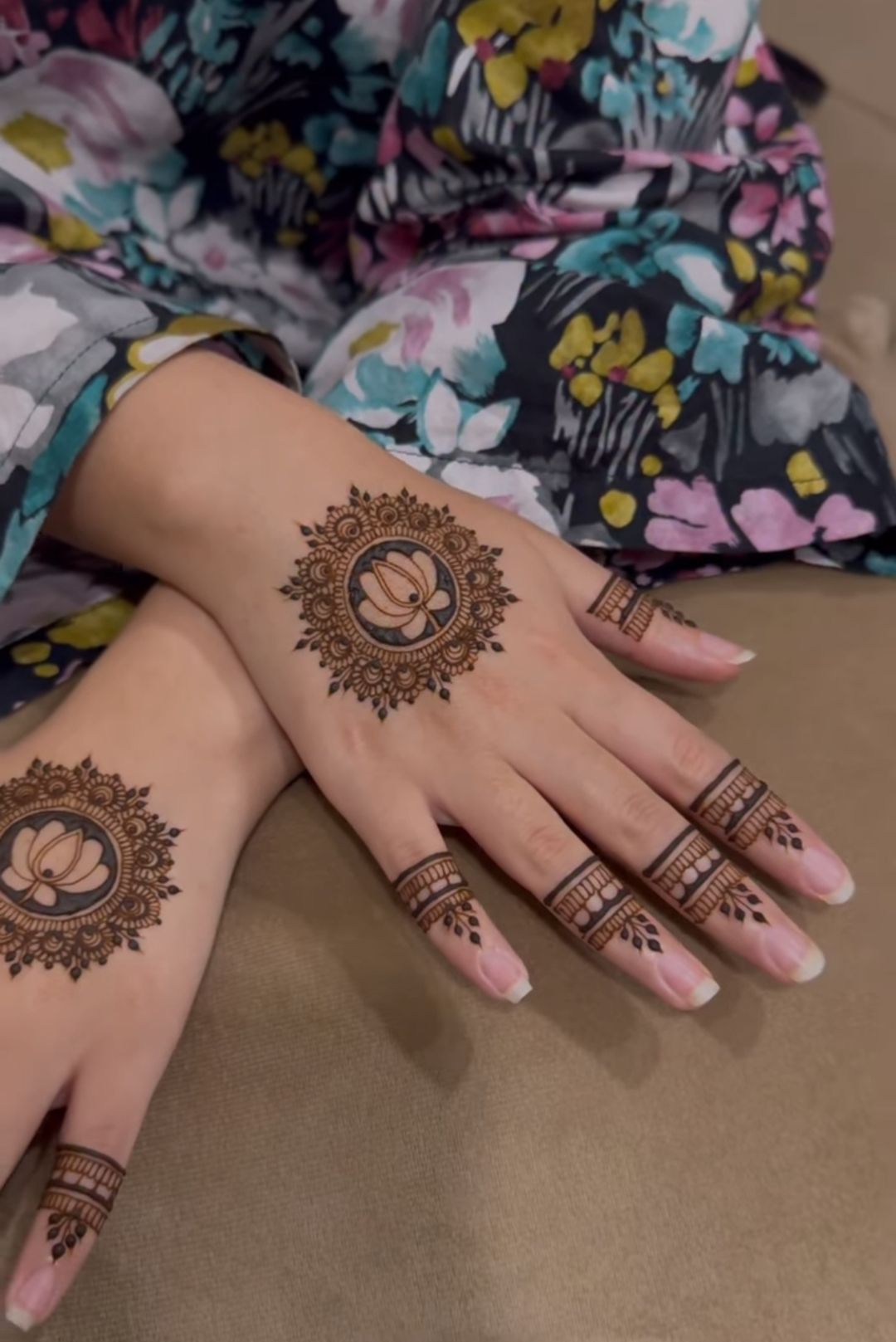 Mehedi Desing Pic Front Hand