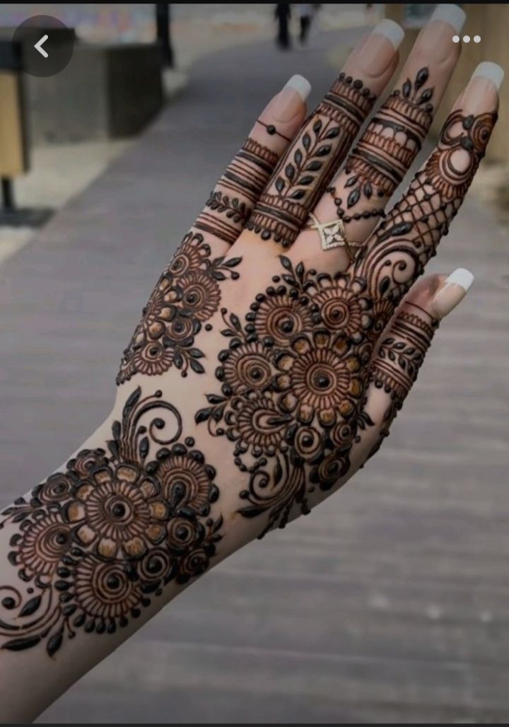 Simple Mehedi Desing